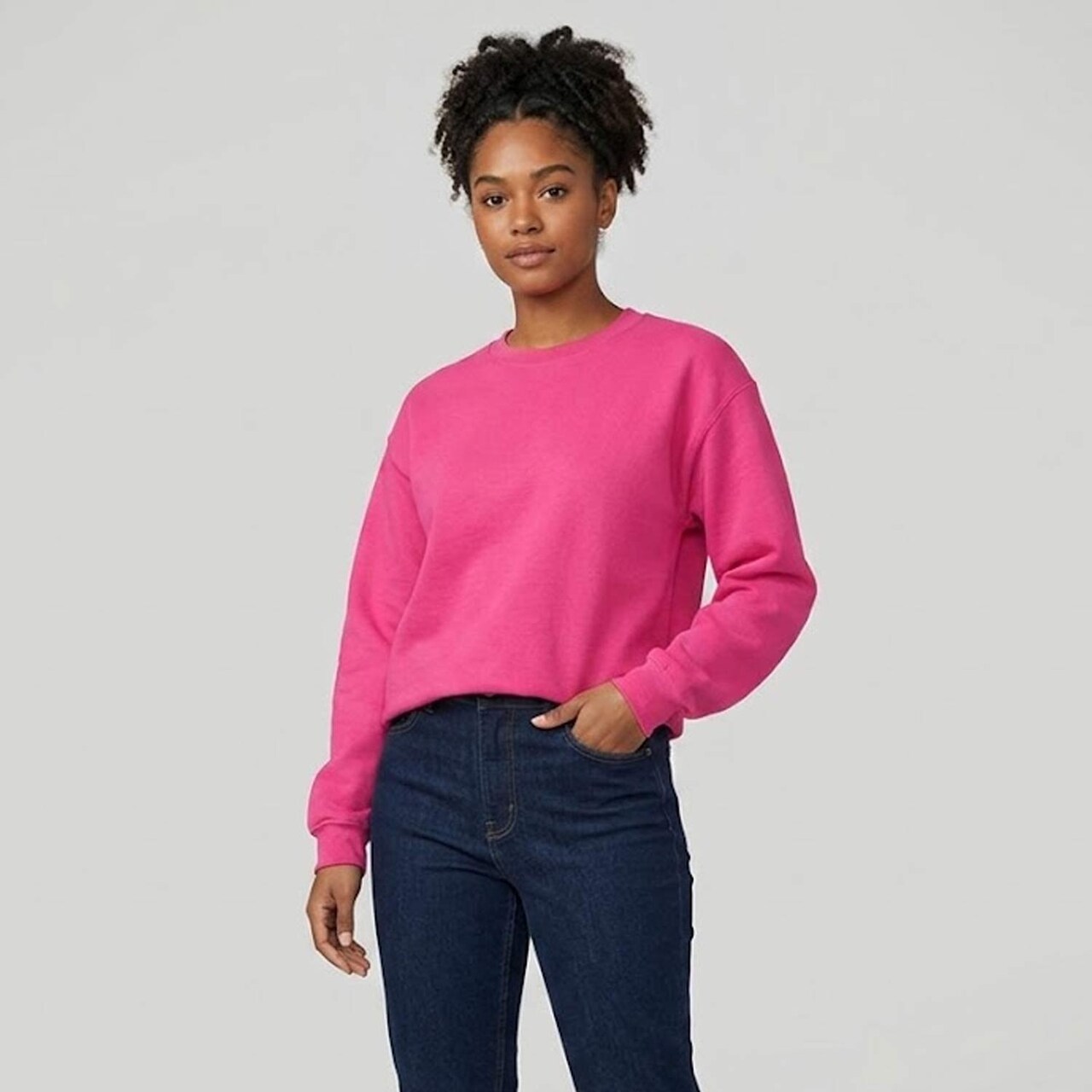 Gildan® Heavy Blend Crewneck Sweatshirt for Work, Winter & Warm Everyday Wear